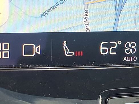 Certified 2024 Volvo S60 B5 Plus image 25