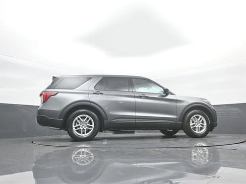New 2026 Ford Explorer Active image 34