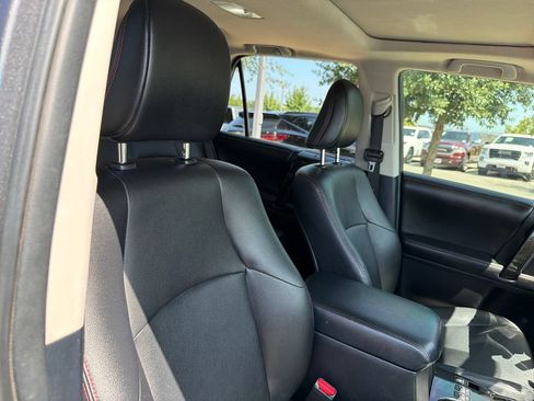 Used 2014 Toyota 4Runner Trail Premium AWD/4WD image 38