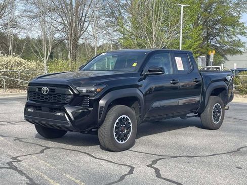 Used 2024 Toyota Tacoma TRD Off-Road image 1
