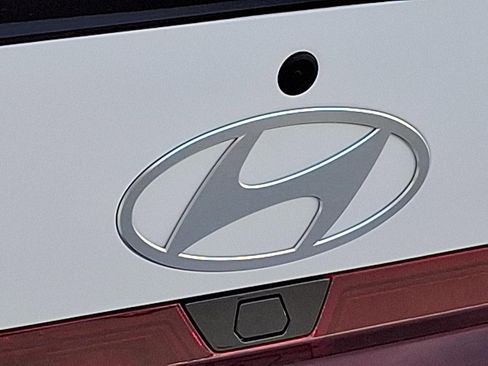 New 2026 Hyundai Elantra Sport image 17