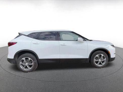 Used 2026 Chevrolet Blazer LT FWD image 13