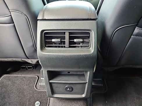 Used 2024 Ford Edge SEL AWD/4WD image 18