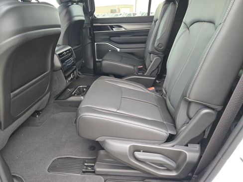 New 2026 Jeep Grand Wagoneer L 4WD image 12