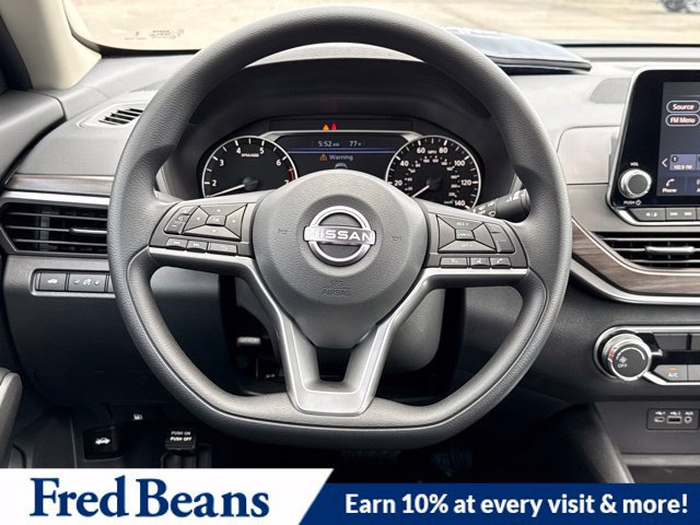 New 2026 Nissan Altima 2.5 SV FWD image 18