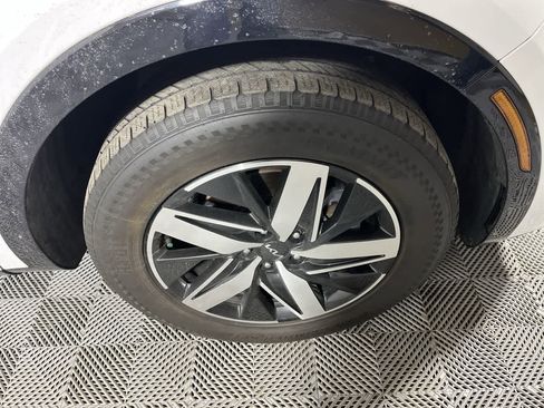 Used 2023 Kia Sorento EX w/ Panoramic Sunroof Package image 10