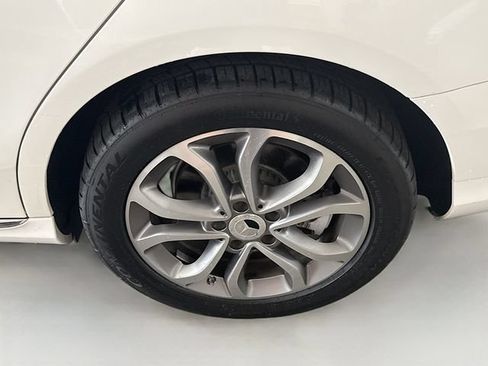 Used 2015 Mercedes-Benz C 300 4MATIC Sedan image 32