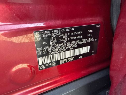 Used 2023 Toyota Venza LE AWD/4WD image 10