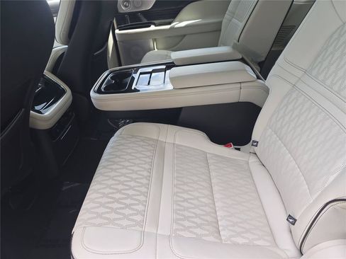 Certified 2022 Lincoln Navigator L Black Label AWD/4WD image 14