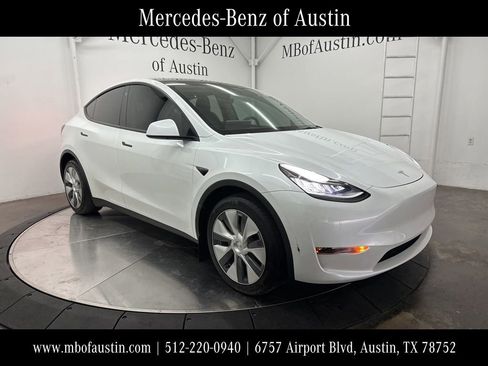 Used 2023 Tesla Model Y Long Range image 1
