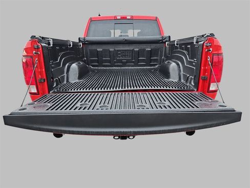 Used 2019 RAM 1500 Big Horn image 15