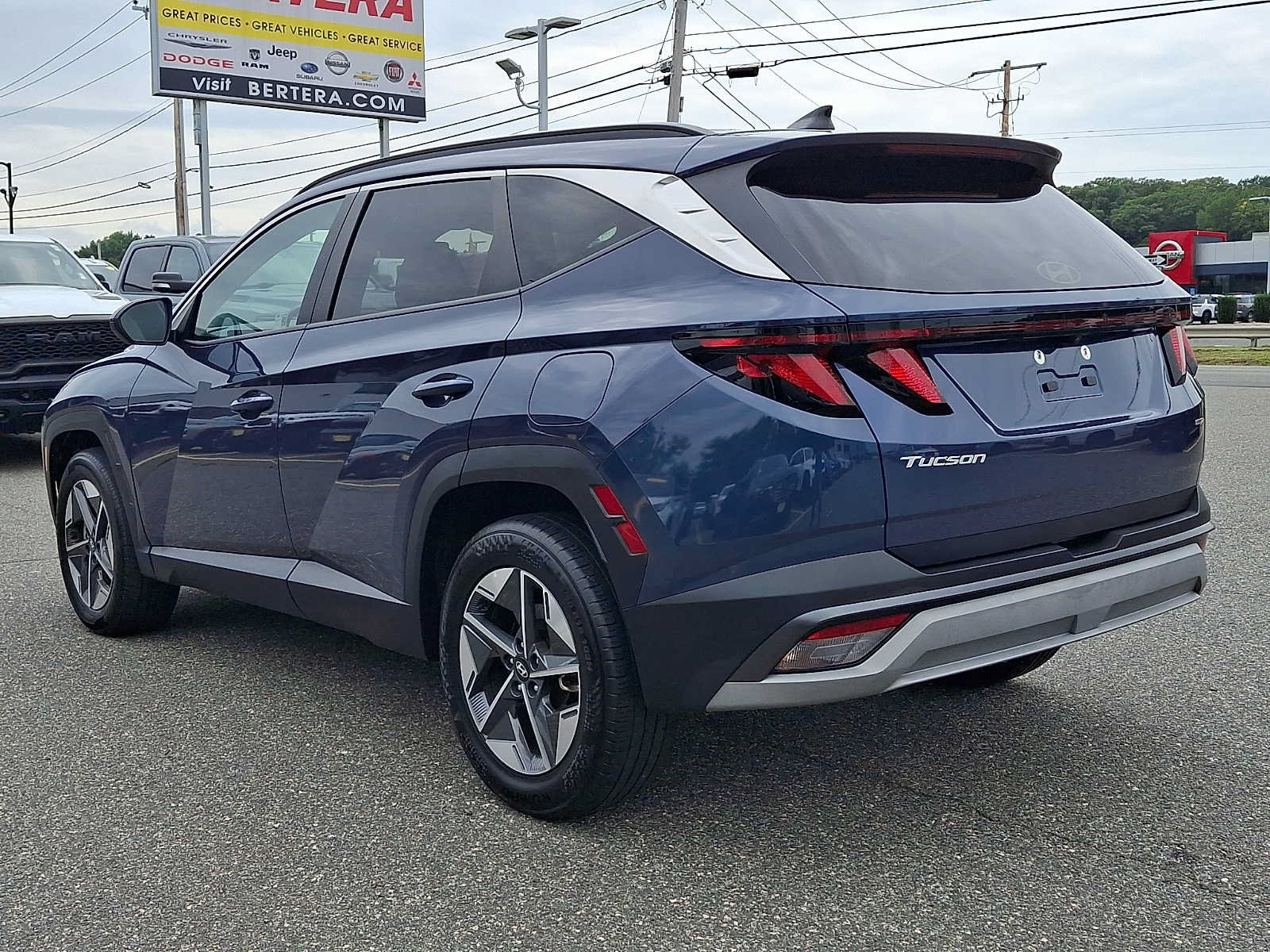 Used 2025 Hyundai Tucson SEL AWD/4WD image 4