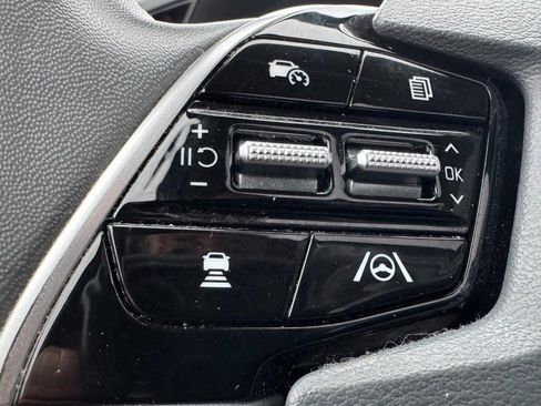 Used 2023 Kia Niro EX Touring image 16