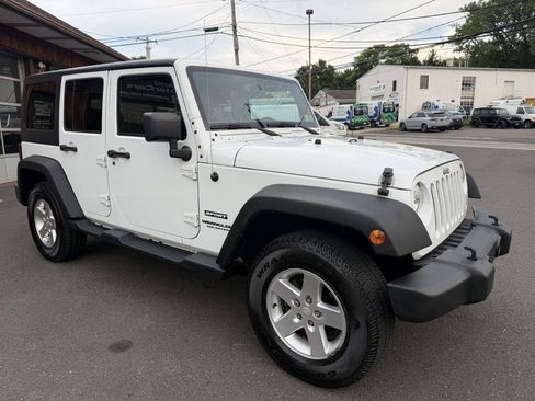 Used 2016 Jeep Wrangler Unlimited Sport w/ Quick Order Package 24S AWD/4WD image 7