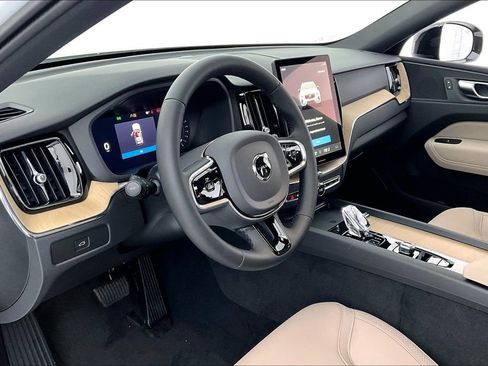 New 2026 Volvo XC60 B5 Core AWD/4WD image 19