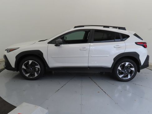 Used 2025 Subaru Crosstrek 2.5i Limited w/ Crosstrek Mirror Package AWD/4WD image 7