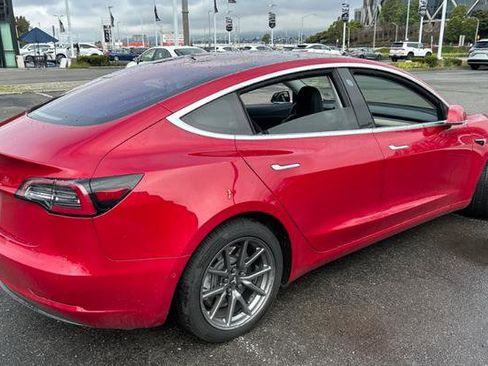 Used 2018 Tesla Model 3 Long Range image 6