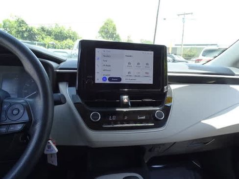 Used 2024 Toyota Corolla LE FWD image 27