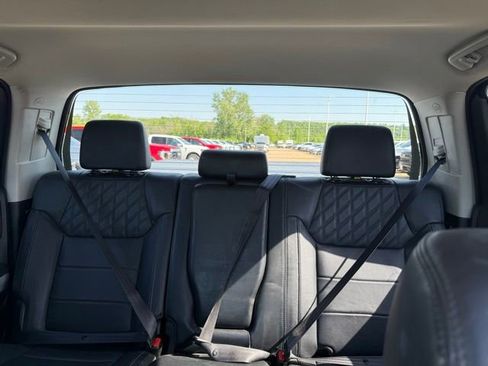 Used 2019 Toyota Tundra Platinum AWD/4WD image 17
