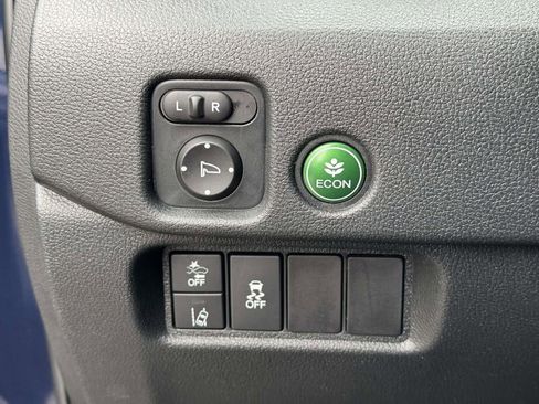 Used 2022 Honda Pilot Sport image 17