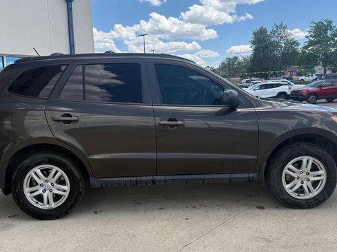 Used 2011 Hyundai Santa Fe GLS AWD/4WD image 4