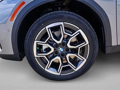 New 2026 BMW X2 xDrive28i w/ Convenience Package AWD/4WD image 9