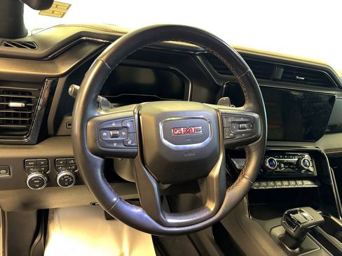 Used 2023 GMC Sierra 1500 AT4 image 13