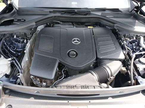 Used 2023 Mercedes-Benz GLC 300 image 40