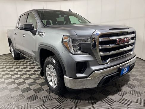 Used 2020 GMC Sierra 1500 SLE w/ SLE Value Package AWD/4WD image 2