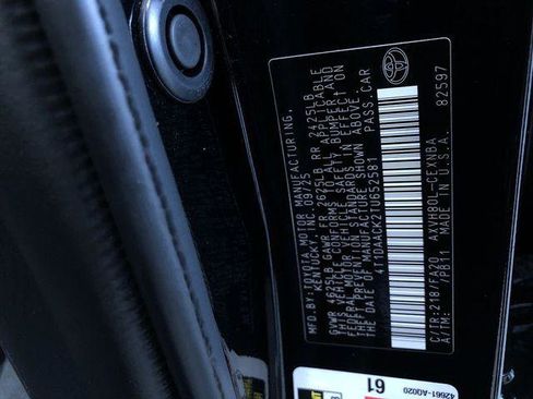 Certified 2026 Toyota Camry LE FWD image 32