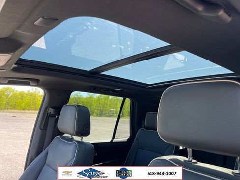 Used 2021 GMC Yukon SLT w/ SLT Premium Package AWD/4WD image 21