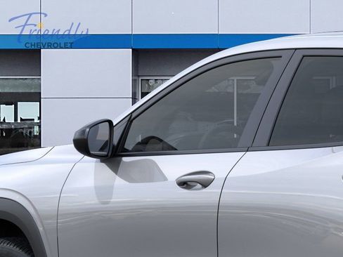 New 2026 Chevrolet Trax RS FWD image 24