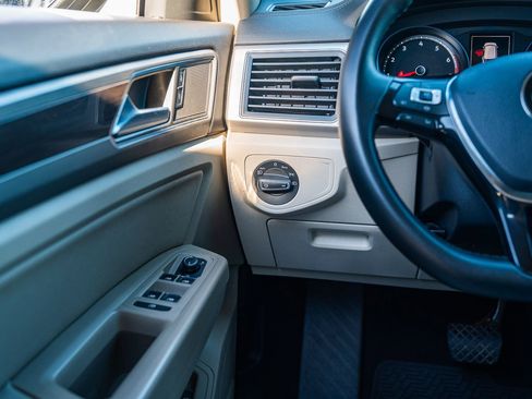 Used 2019 Volkswagen Atlas SE image 27