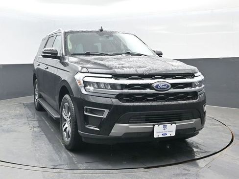 Certified 2024 Ford Expedition Limited AWD/4WD image 2