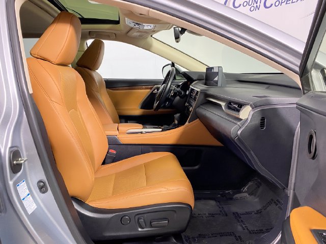Used 2022 Lexus RX 350L Premium w/ Premium Package AWD/4WD image 9