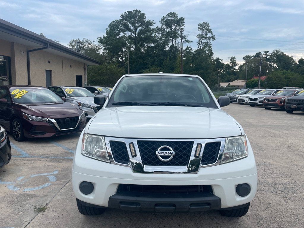 Used 2018 Nissan Frontier SV RWD image 3