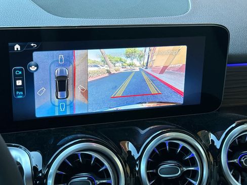 New 2026 Mercedes-Benz GLB 250 image 18