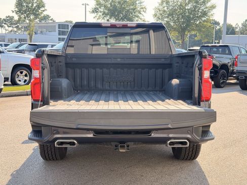Used 2023 Chevrolet Silverado 1500 High Country w/ Technology Package AWD/4WD image 32