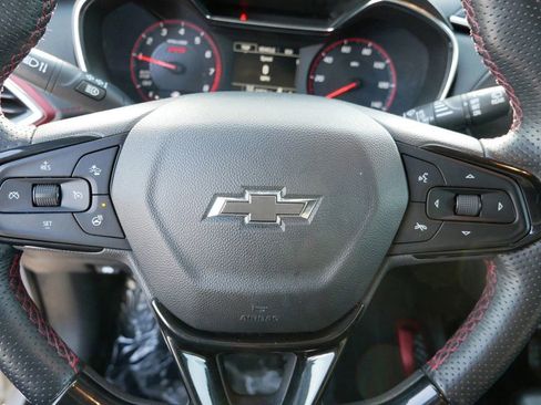 Used 2023 Chevrolet TrailBlazer RS AWD/4WD image 19
