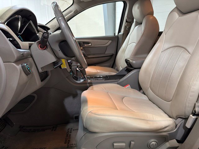 Used 2015 Chevrolet Traverse LTZ AWD/4WD image 12