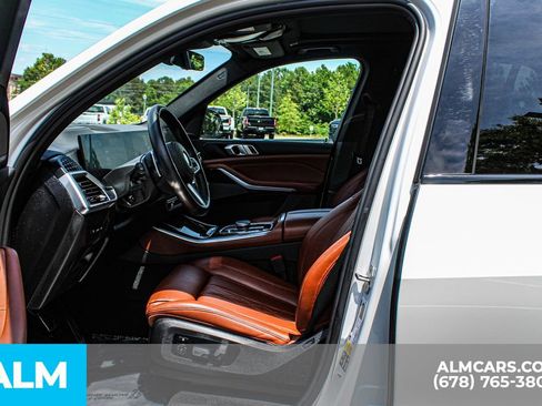 Used 2024 BMW X5 xDrive40i w/ M Sport Package AWD/4WD image 17