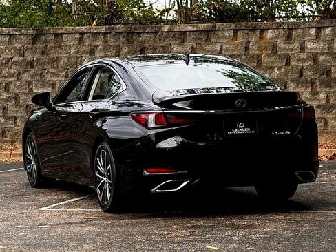 Certified 2024 Lexus ES 350 w/ Premium Package FWD image 7