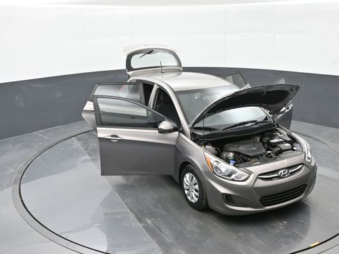 Used 2017 Hyundai Accent SE image 44