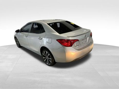 Used 2018 Toyota Corolla SE image 6