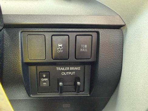 Used 2019 Toyota Tundra SR5 w/ SR5 Upgrade Package image 49