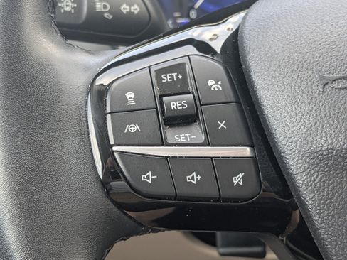 Used 2022 Ford Escape SEL w/ Technology Package FWD image 27