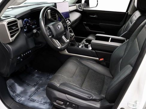 Used 2023 Toyota Tundra Limited image 11