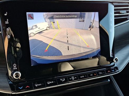 Used 2024 Jeep Wagoneer L Series III w/ Flexible Seating Group image 22