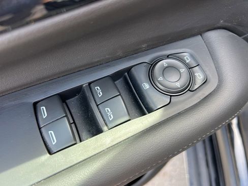 Used 2025 Chevrolet Tahoe LT AWD/4WD image 10