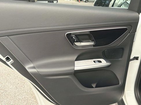 Certified 2024 Mercedes-Benz GLC 300 image 11